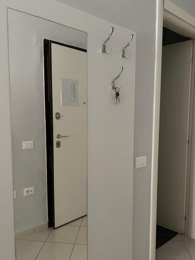 Emi Sol Apartment Влёра Экстерьер фото